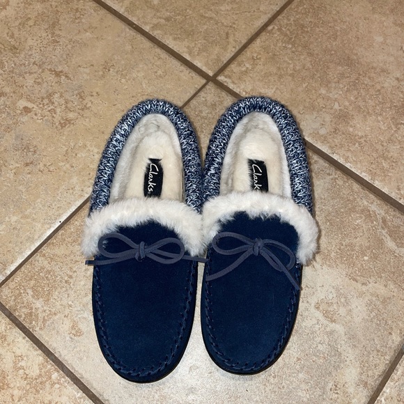 Clarks Slippers lds sz 8 - Picture 2 of 7